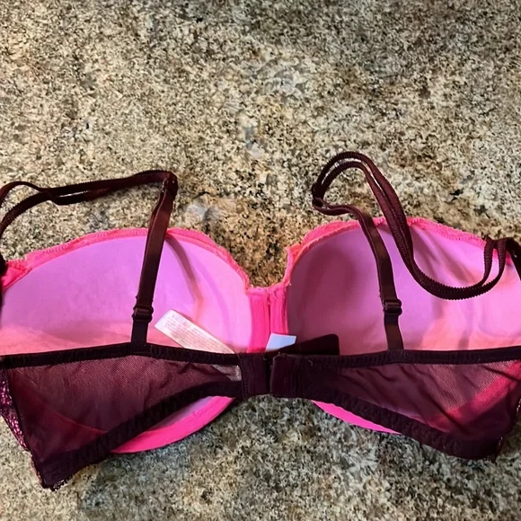 Victoria secret Pink lace push-up bras 2pc. Lot 32D - Picture 3 of 9